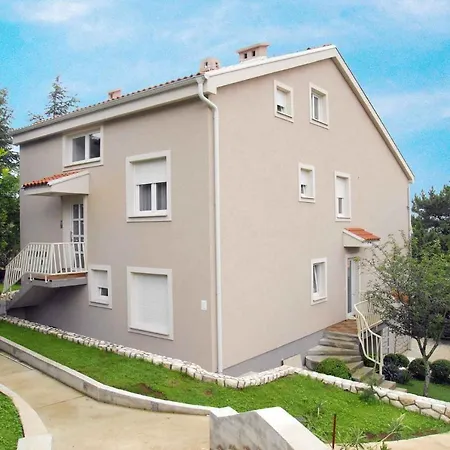 In 13937 Apartment *