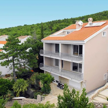 Apartment In 13937 Selce
