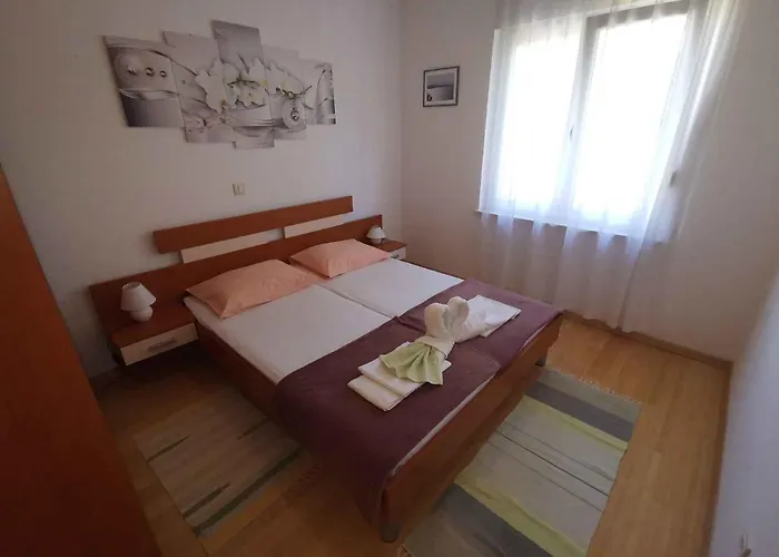 In 13937 Apartman
