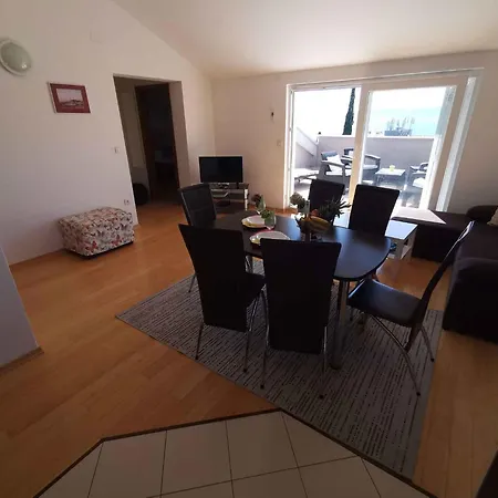 Apartment In 13937