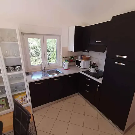 Apartment In 13937
